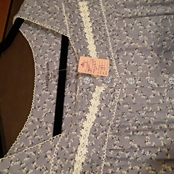 NWOT Croft &Barrow Intimates Medium Purple White Flowers Short sleeve Nightgown - Picture 5 of 14